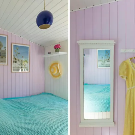 Retro House With An Incredible Atmosphere